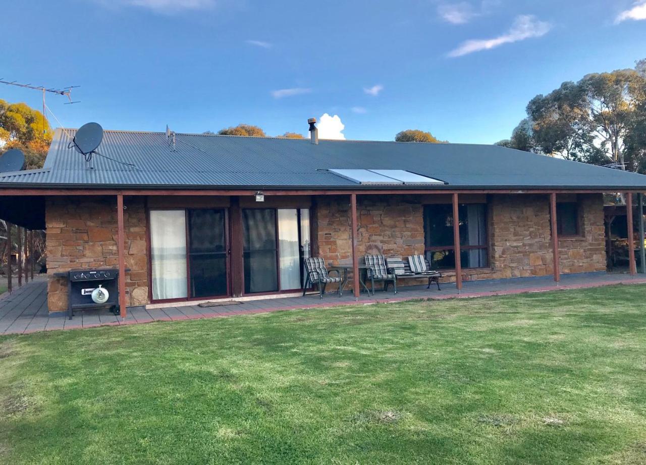 Bee'S Place - 3 Bedroom Home On 10 Acres Of Land With Distant Ocean Views Emu Bay Exterior foto